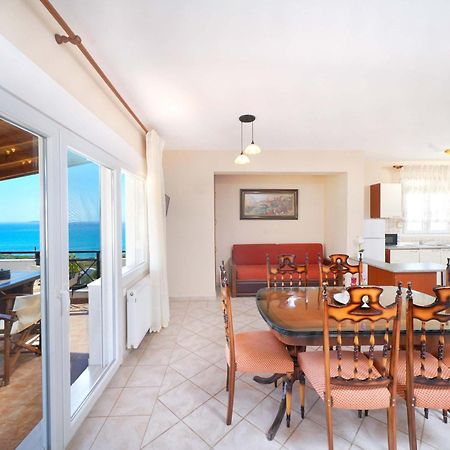 Villa Golden Nest Лименария Екстериор снимка