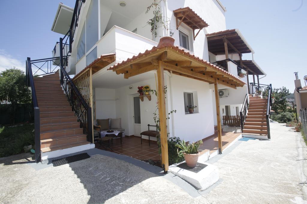 Villa Golden Nest Лименария Екстериор снимка
