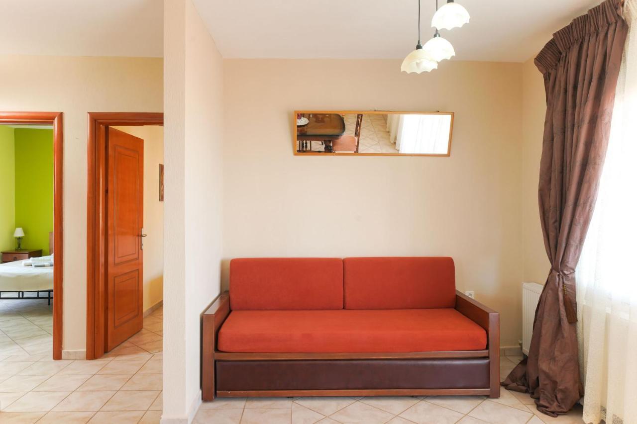 Villa Golden Nest Лименария Екстериор снимка