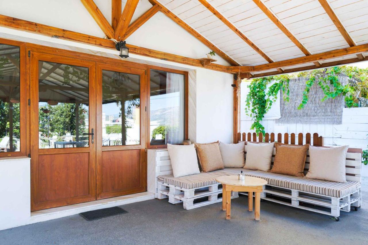 Villa Golden Nest Лименария Екстериор снимка