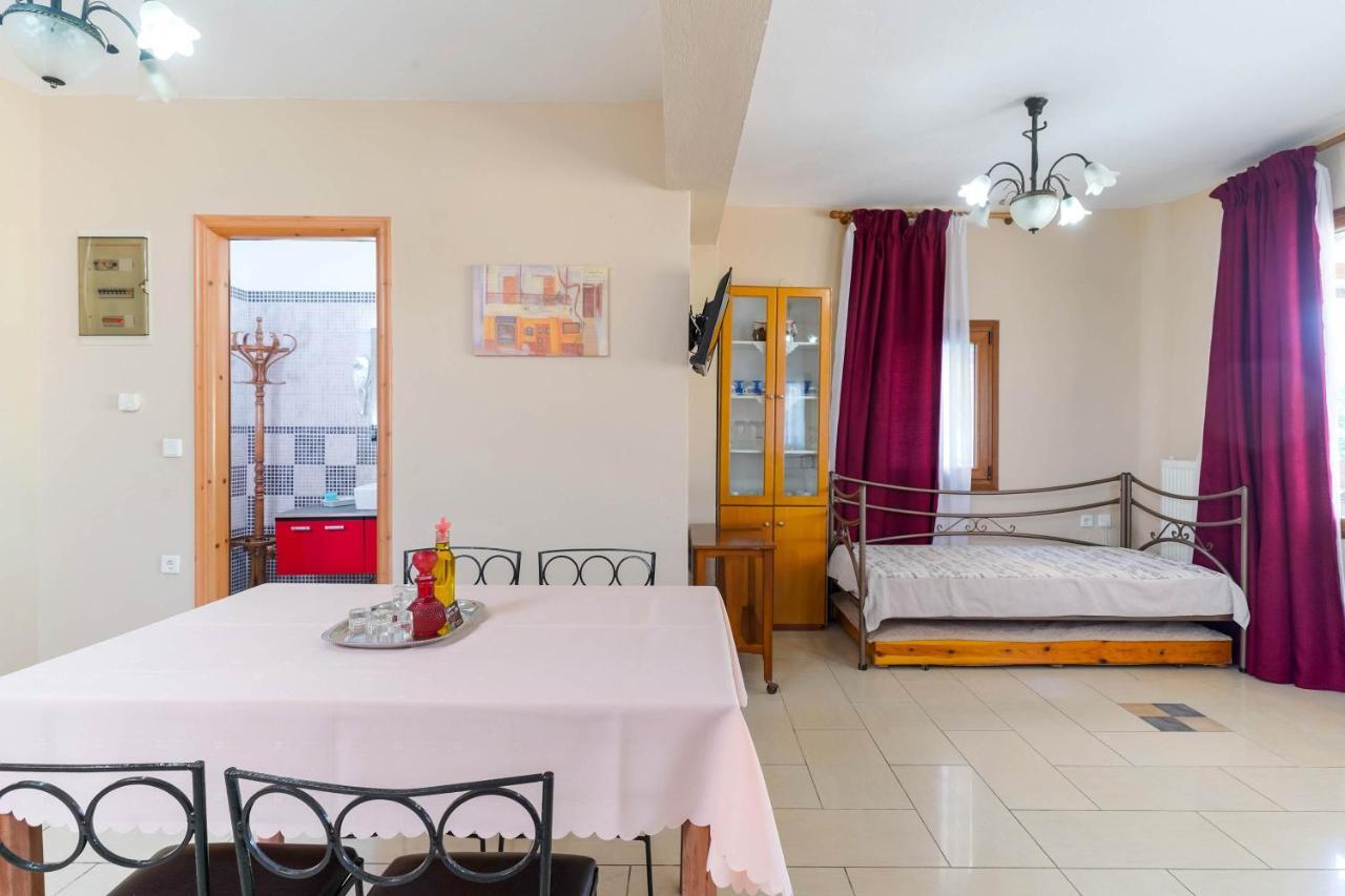 Villa Golden Nest Лименария Екстериор снимка