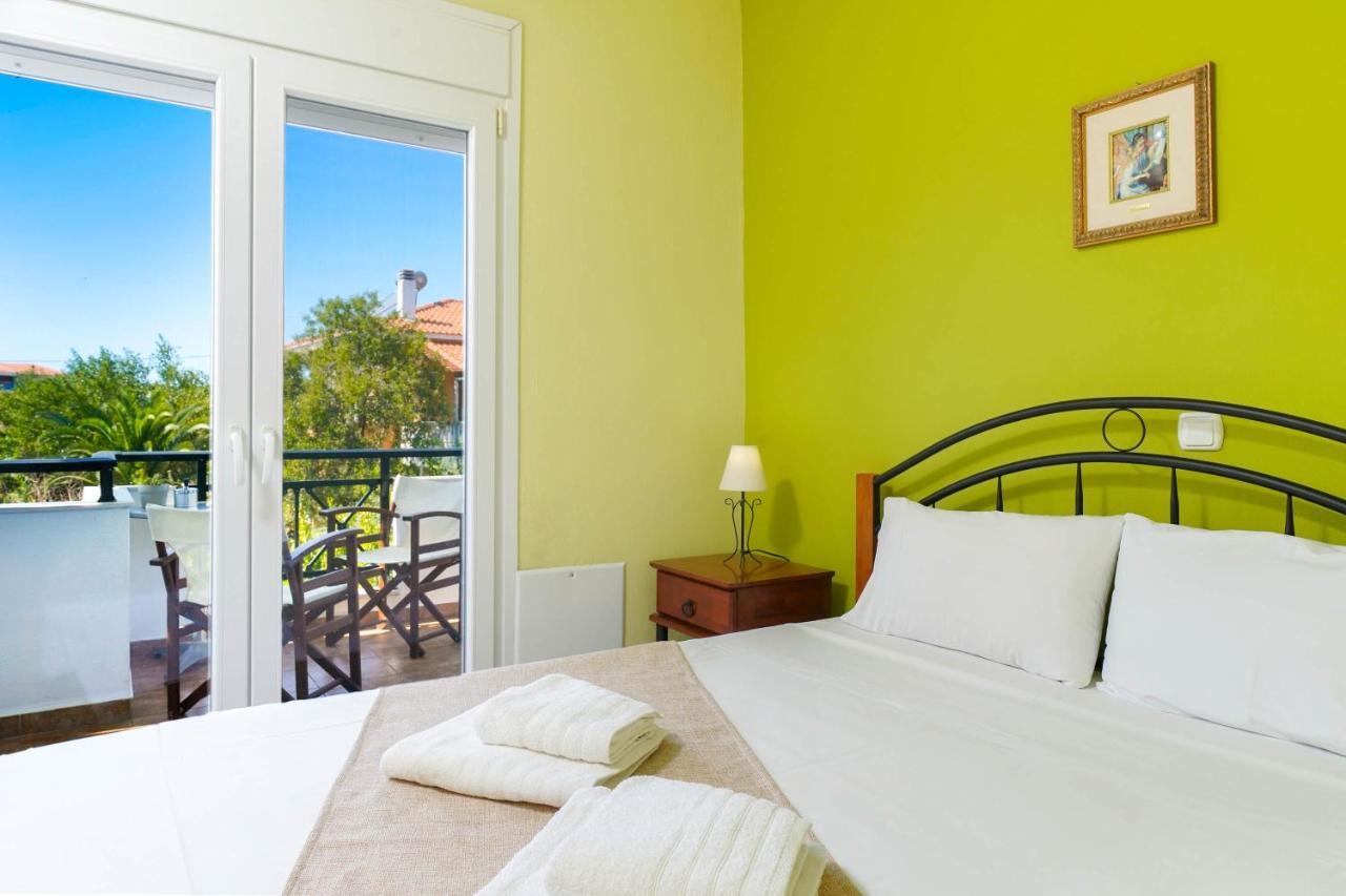 Villa Golden Nest Лименария Екстериор снимка