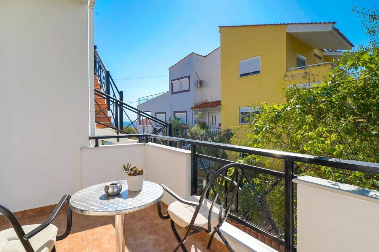 Villa Golden Nest Лименария Екстериор снимка